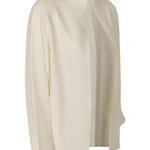 cardigan con spilla 