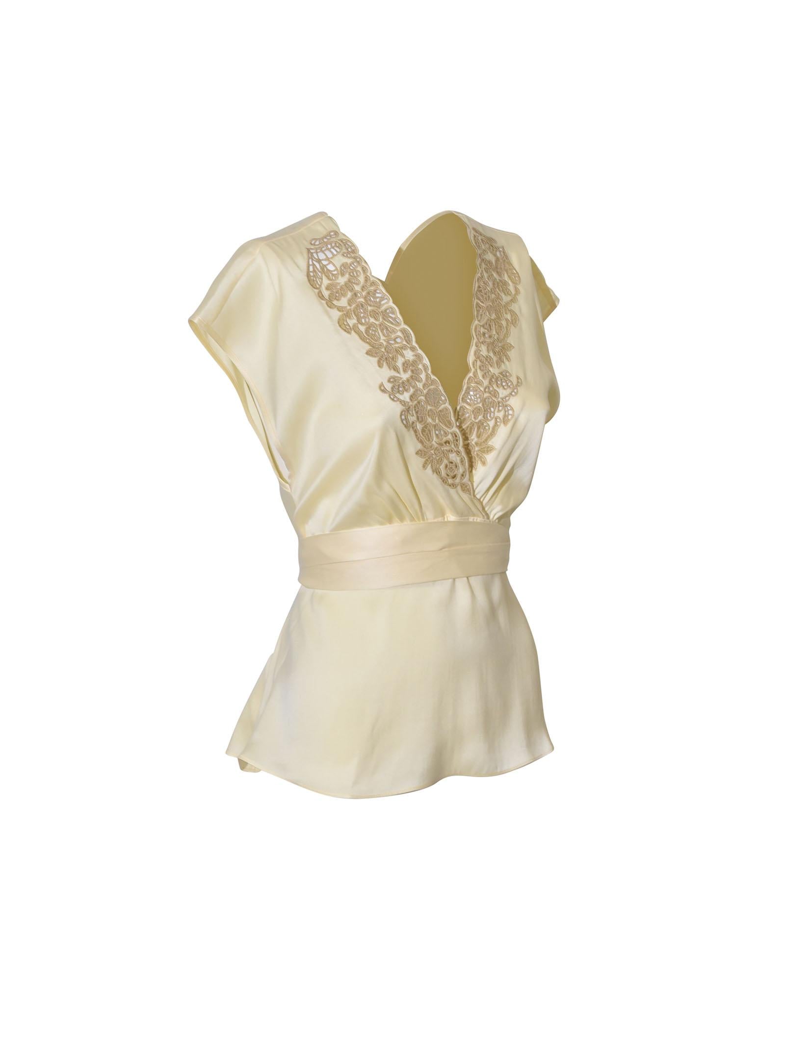 top scollo v ricamo 
