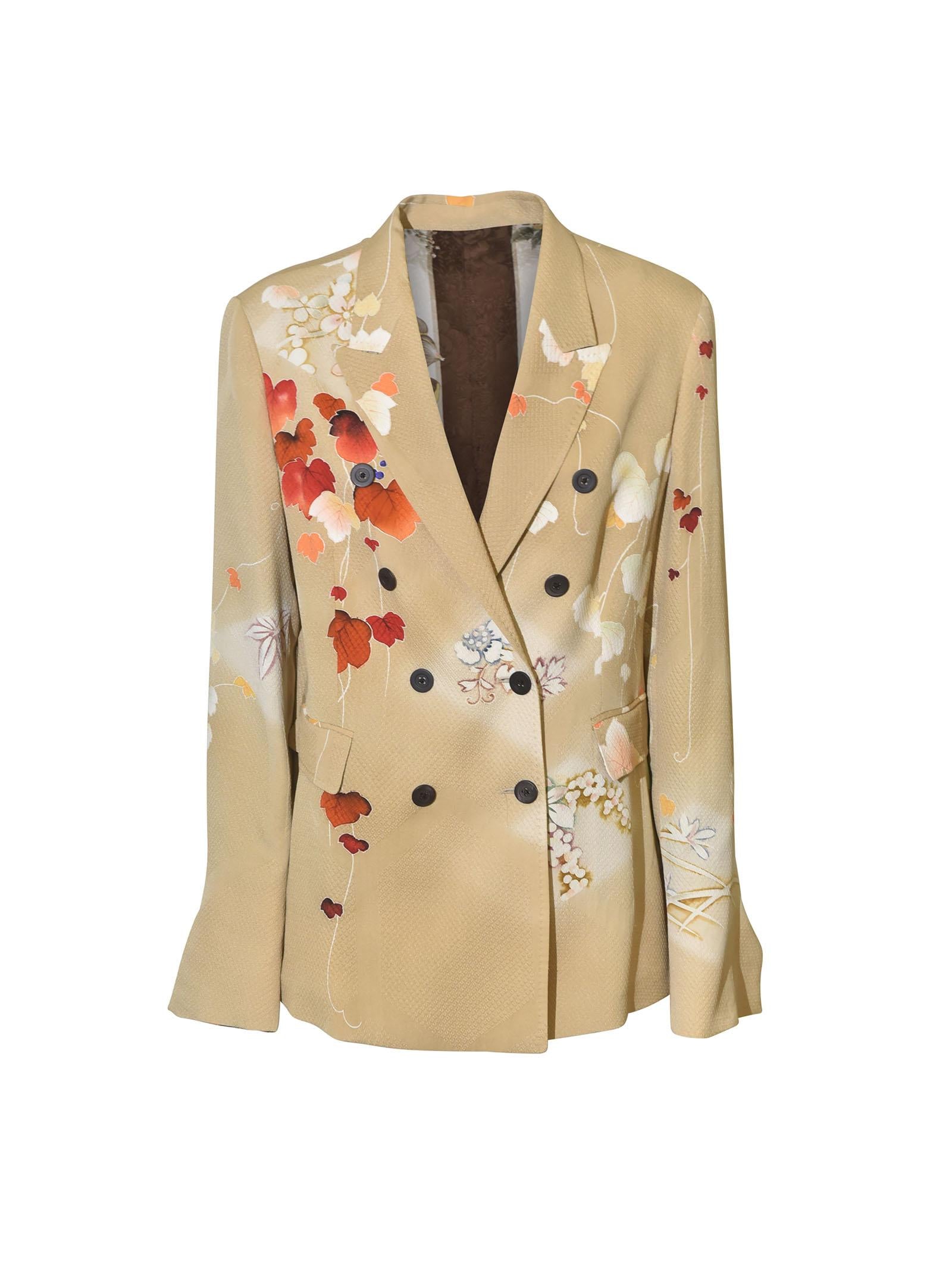 giacca kimono  doppiopetto spacco schiena fondo chiaro 