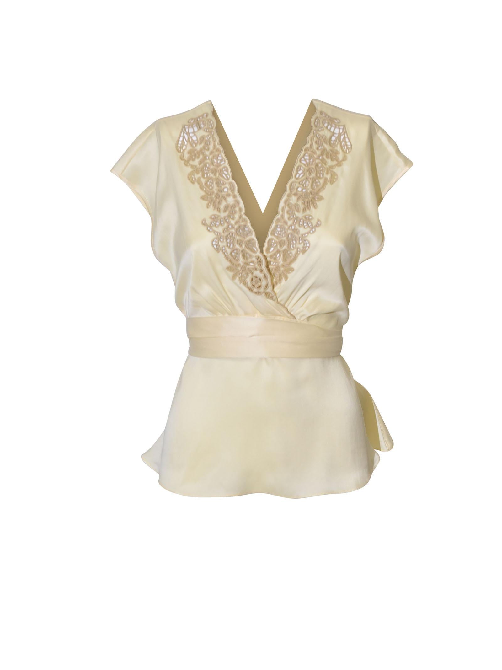 top scollo v ricamo 