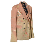giacca kimono tradizionale con foulard vintage -fondo chiaro 
