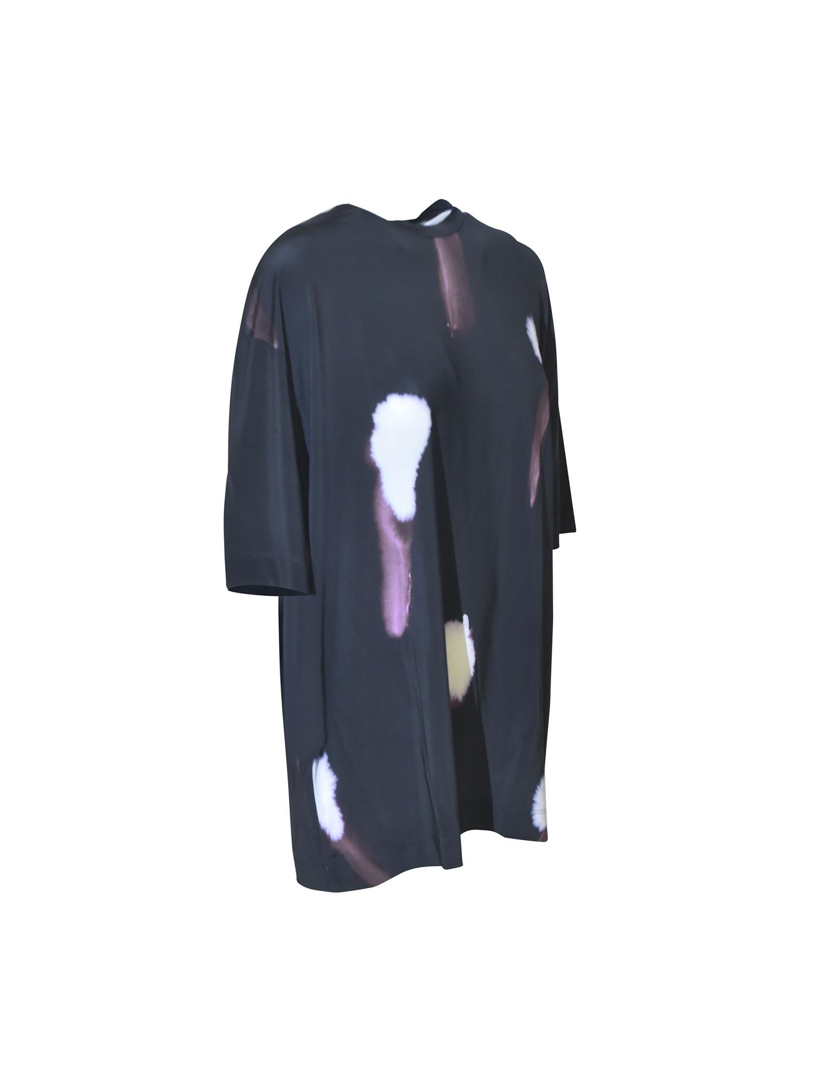 t-shirt over m/m 