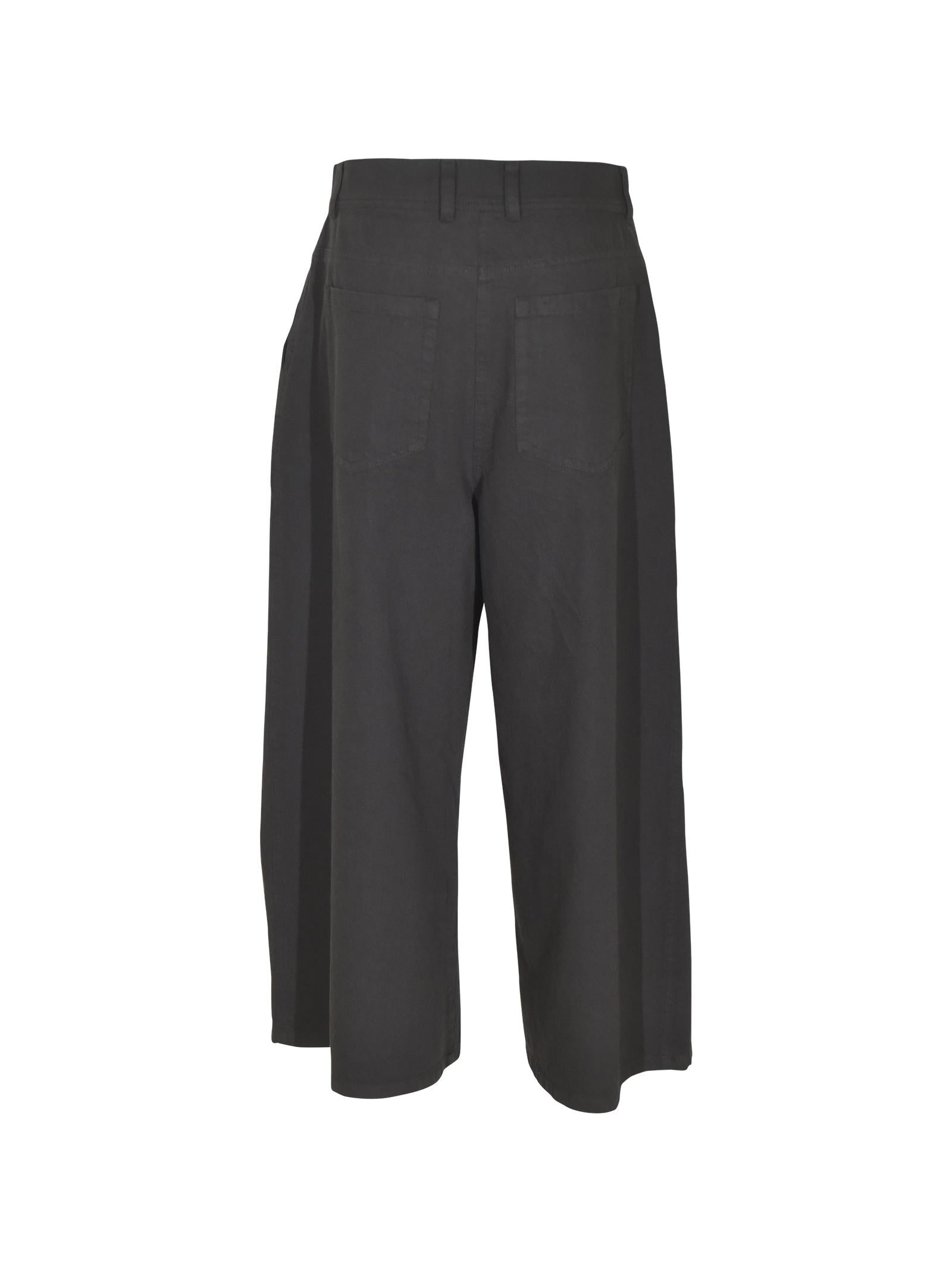pantaloni con pences 