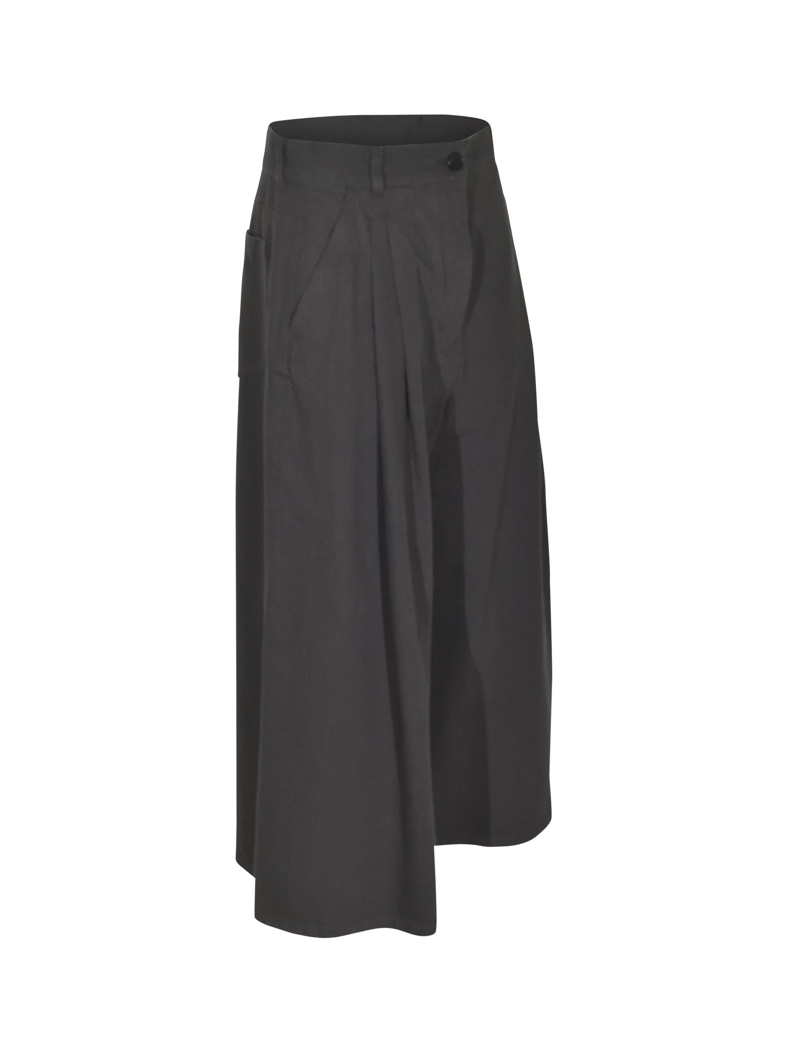 pantaloni con pences 